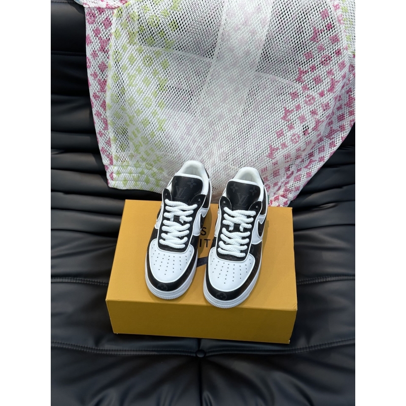 l**is V*t*n sneakers